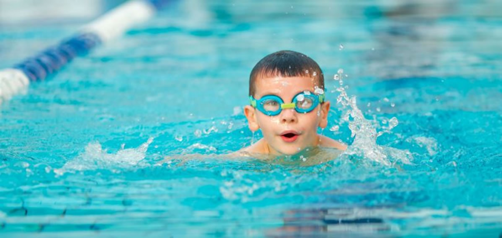 The Benefits of Your Kids Joining a Youth Swim Team